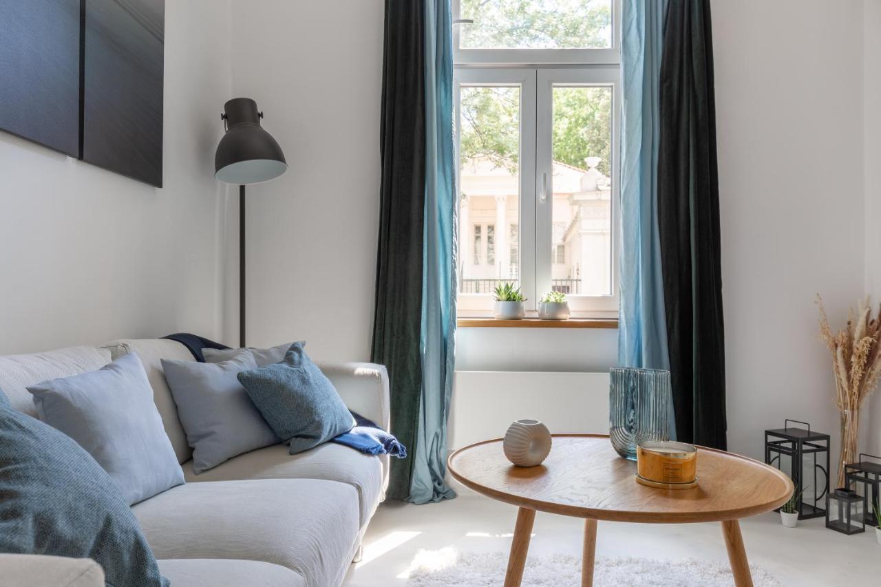 Black And White Apartment 부다페스트 외부 사진
